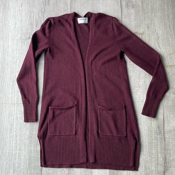 Old Navy Sweaters - Old Navy women’s cardigan, size XS.